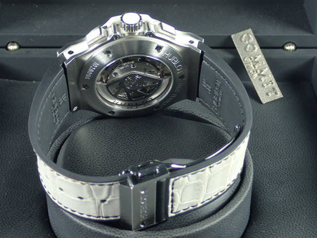 ウブロ ビッグバン Ref.311.SE.2010.RW.1104.JSM12 ホワイトハーフスケルトン文字盤 中古 bigbang-27
