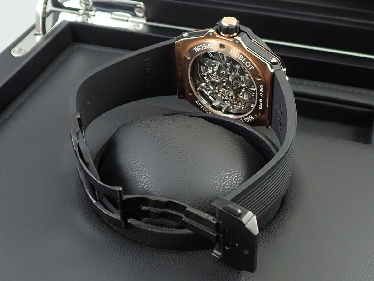 Hublot Big Bang Tourbillon Automatic King Gold Carbon Ref.429.OQ.0180.RX.YOS Skeleton Dial Good Condition 7J2FK624