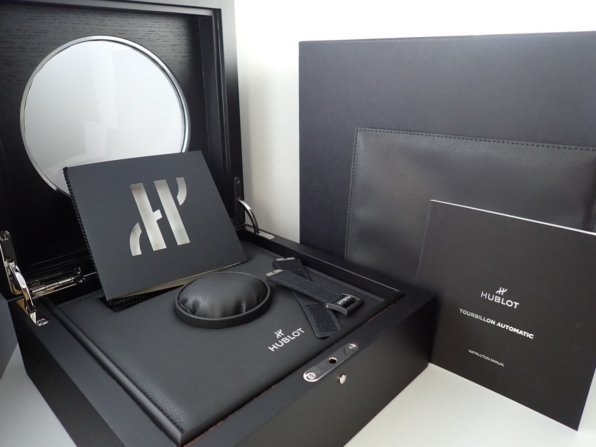 Hublot Big Bang Tourbillon Automatic King Gold Carbon Ref.429.OQ.0180.RX.YOS Skeleton Dial Good Condition 7J2FK624