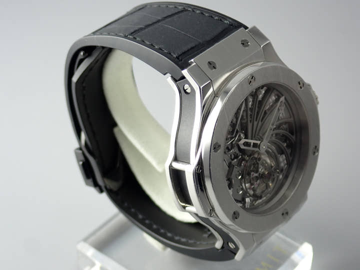 ウブロ ビッグバン Ref.304.TX.1170.LR スケルトン文字盤 中古 bigbang-40