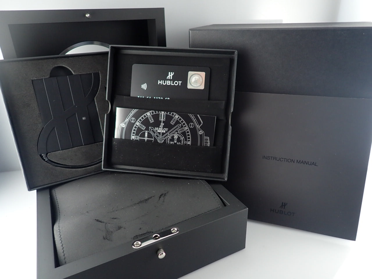 Hublot Big Bang Aero Bang Black Magic Ref.311.CI.1170.GR