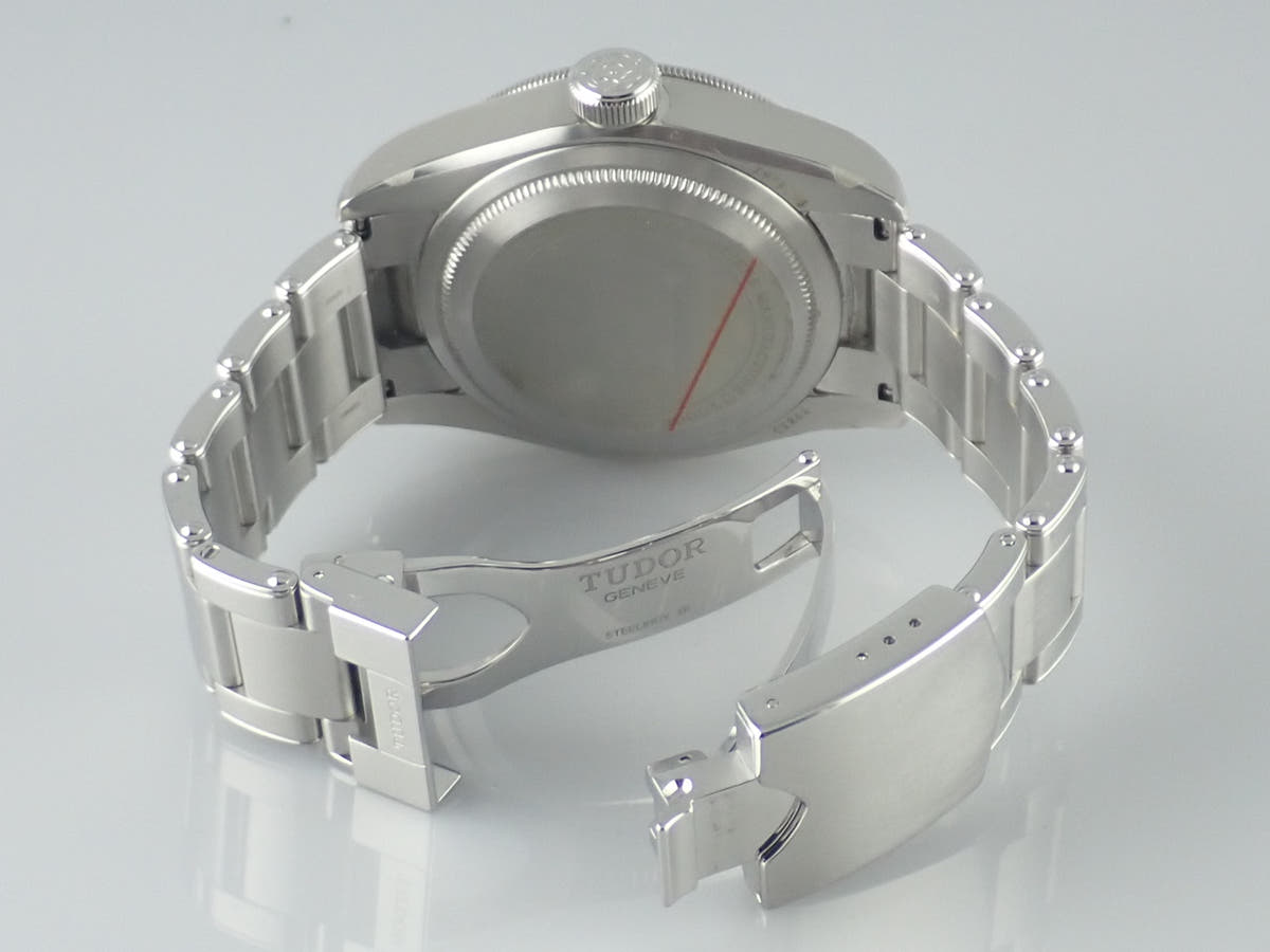 チューダー(チュードル) ブラックベイ Ref.79830RB ブラック文字盤 中古 blackbay-10