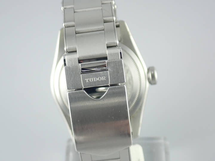 チューダー(チュードル) ブラックベイ Ref.79830RB ブラック文字盤 中古 blackbay-10