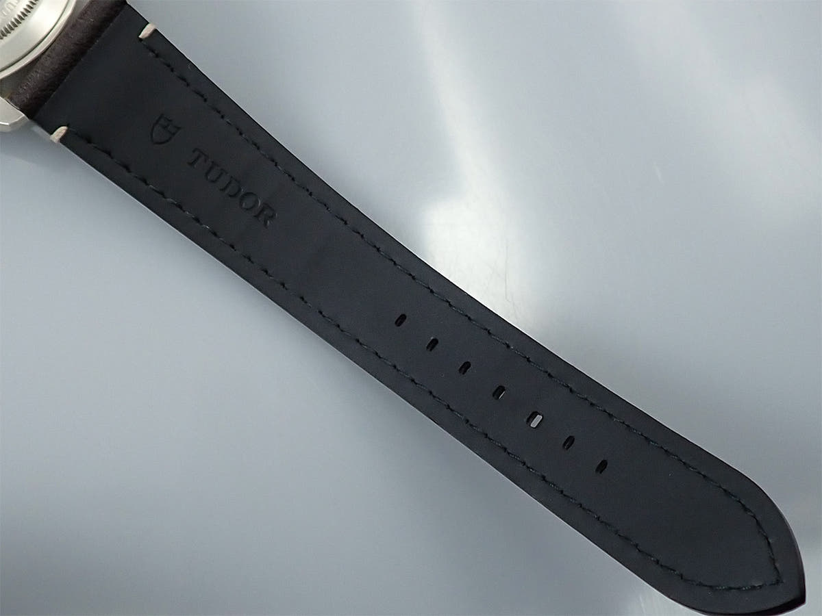 チューダー(チュードル) ブラックベイ フィフティエイト Ref.79010SG グレー文字盤 中古 PZ40H9MP