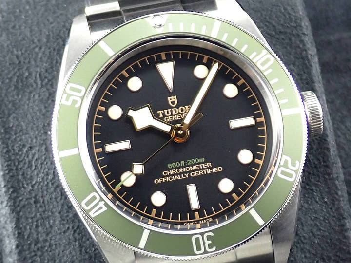 Tudor Black Bay Ref.79230G Black Dial Very Good Condition blackbay-37