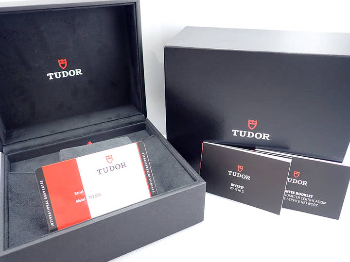 Tudor Black Bay Ref.79230G Black Dial Very Good Condition blackbay-37