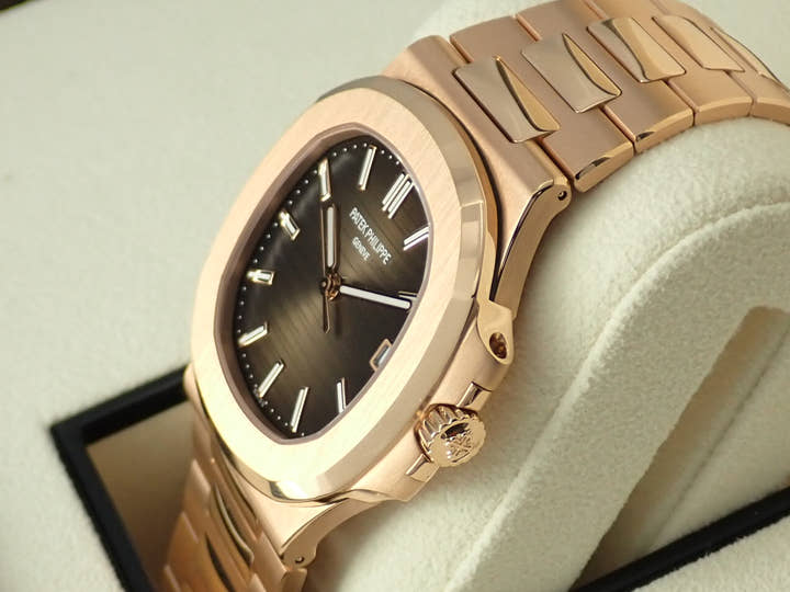 パテックフィリップ ノーチラス Ref.5711/1R-001 ブラウンブラックグラデーション文字盤 美品 nautilus-121
