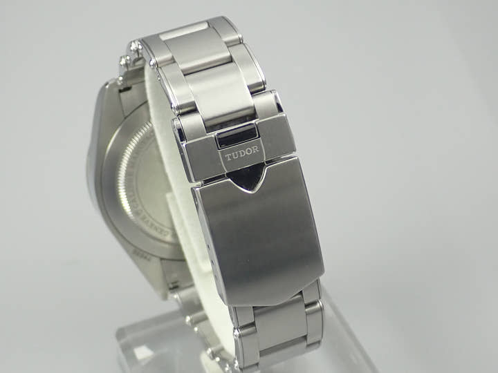 チューダー(チュードル) ブラックベイ Ref.79030N ブラック文字盤 中古 blackbay-56