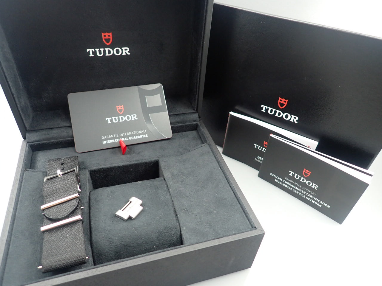 Tudor Black Bay Harrods Limited Edition &lt;Warranty, Box, etc.&gt;