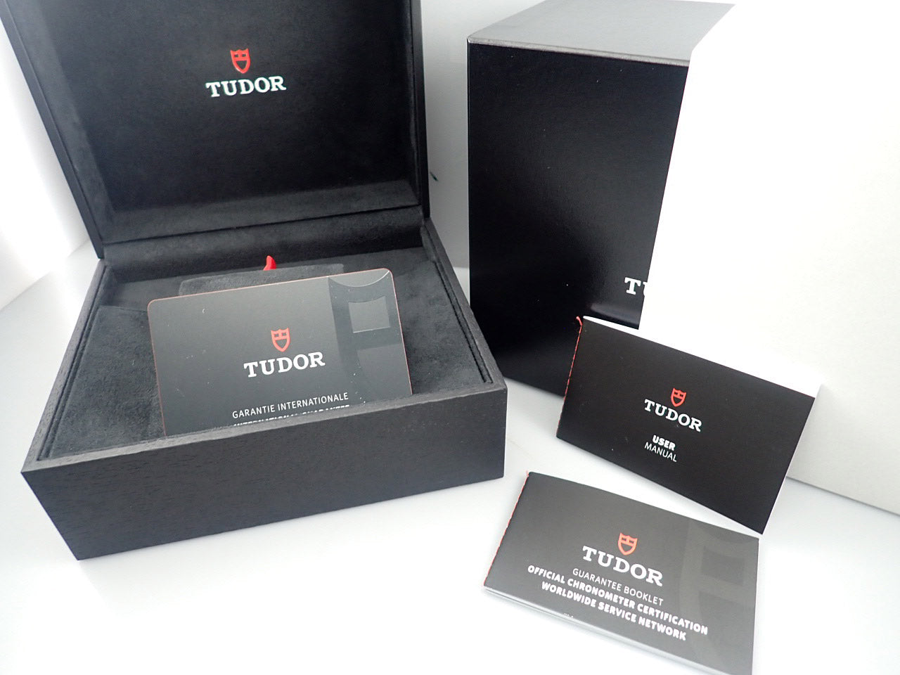 Tudor Black Bay Harrods Limited Edition &lt;Warranty, Box, etc.&gt;