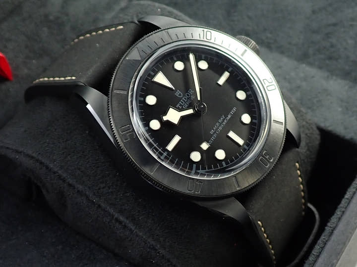 チューダー(チュードル) ブラックベイ Ref.79210CNU ブラック文字盤 美品 4RF5Y567