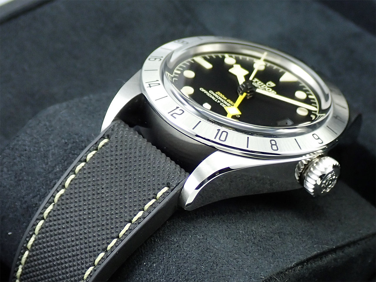 Tudor Black Bay Pro &lt;Warranty, Box, etc.&gt;