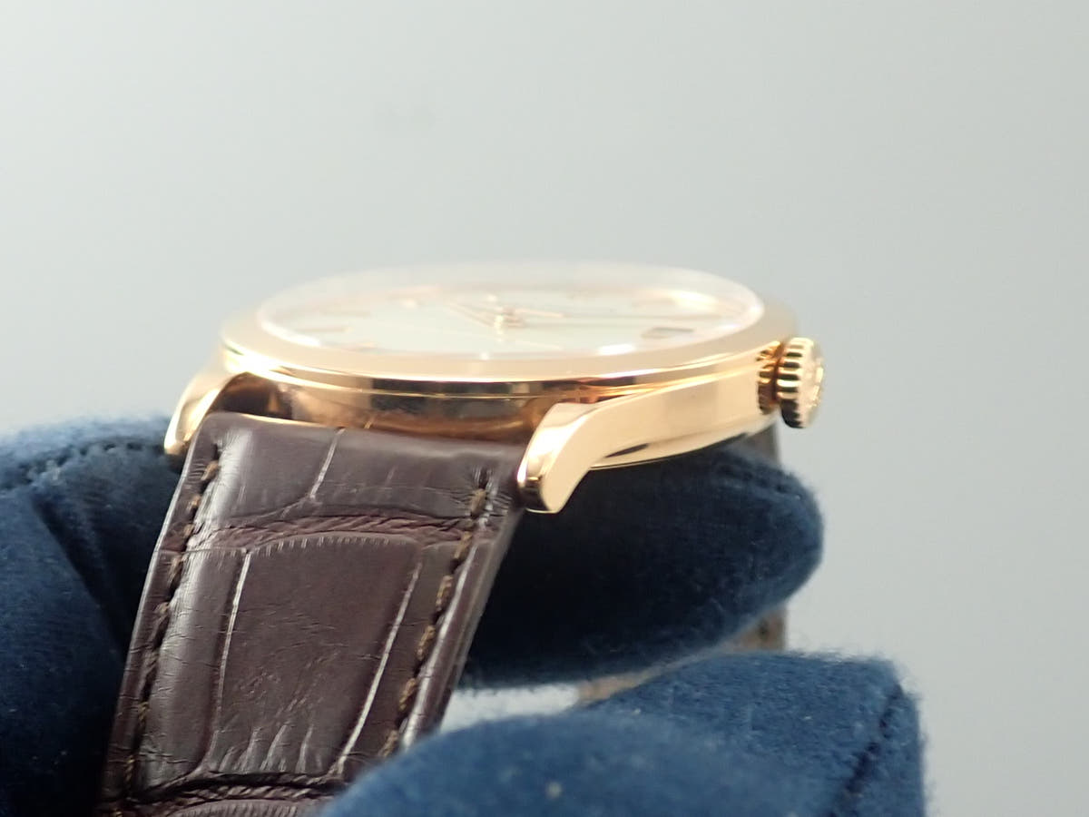 パテックフィリップ カラトラバ Ref.5296R-010 シルバー文字盤 中古 WUS42A48