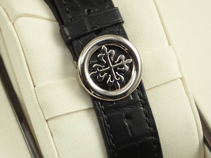 パテックフィリップ カラトラバ Ref.5196G-001 ホワイトゴールド シルバー文字盤