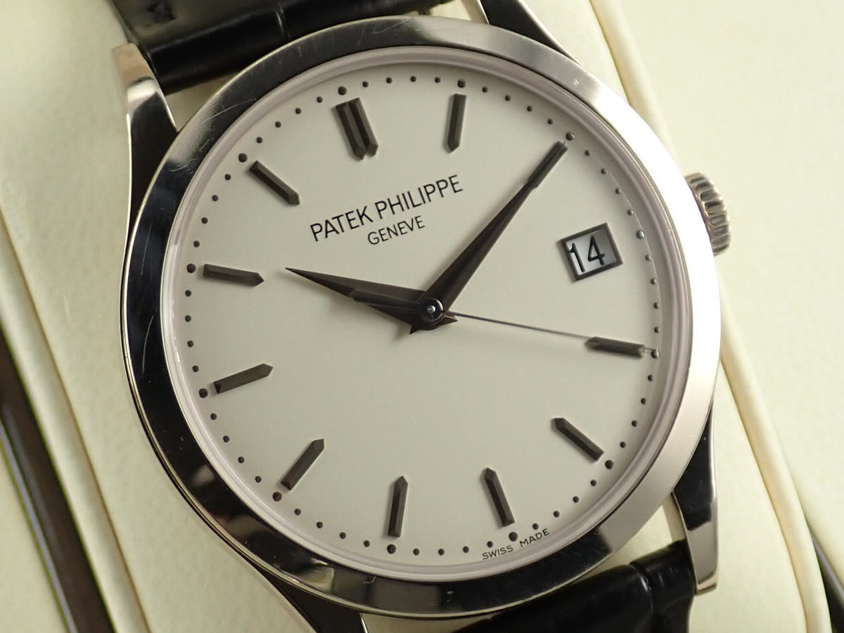 パテックフィリップ カラトラバ Ref.5296G-010 シルバー文字盤 中古 M5715108