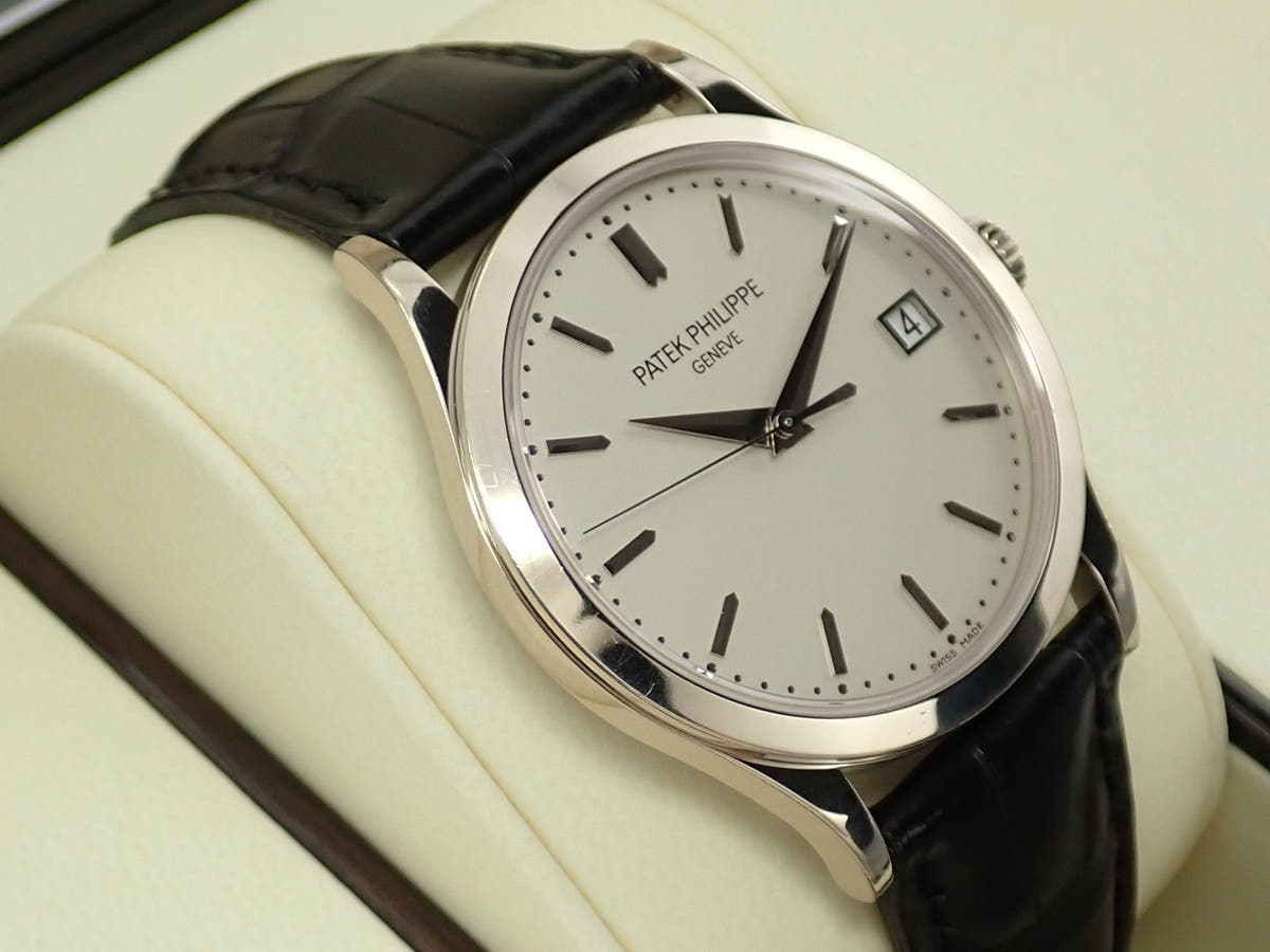 パテックフィリップ カラトラバ Ref.5296G-010 シルバー文字盤 中古 M5715108