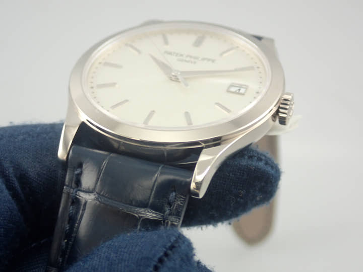 パテックフィリップ カラトラバ Ref.5296G-010 ホワイトゴールド シルバー文字盤