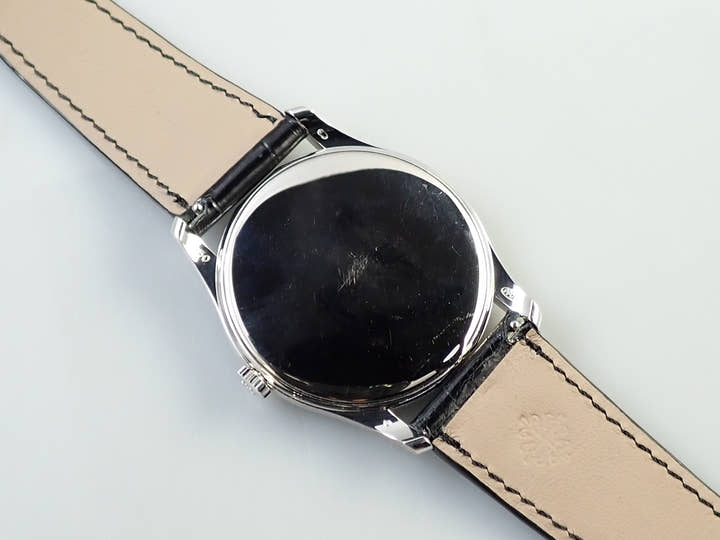 Patek Philippe Calatrava Ref. 5196G-001 White Gold Silver Dial