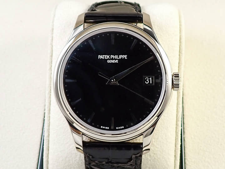 パテックフィリップ カラトラバ Ref.5227G-010 ホワイトゴールド ブラック文字盤