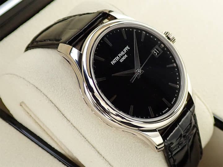 パテックフィリップ カラトラバ Ref.5227G-010 ホワイトゴールド ブラック文字盤