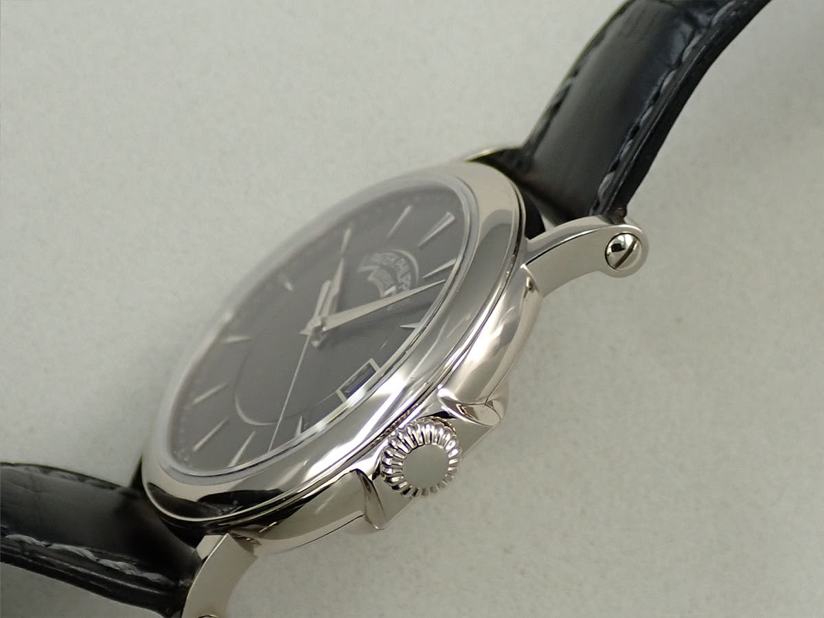 パテックフィリップ カラトラバ オフィサー Ref.5153G-001 ブラック文字盤 中古 7J0S052A