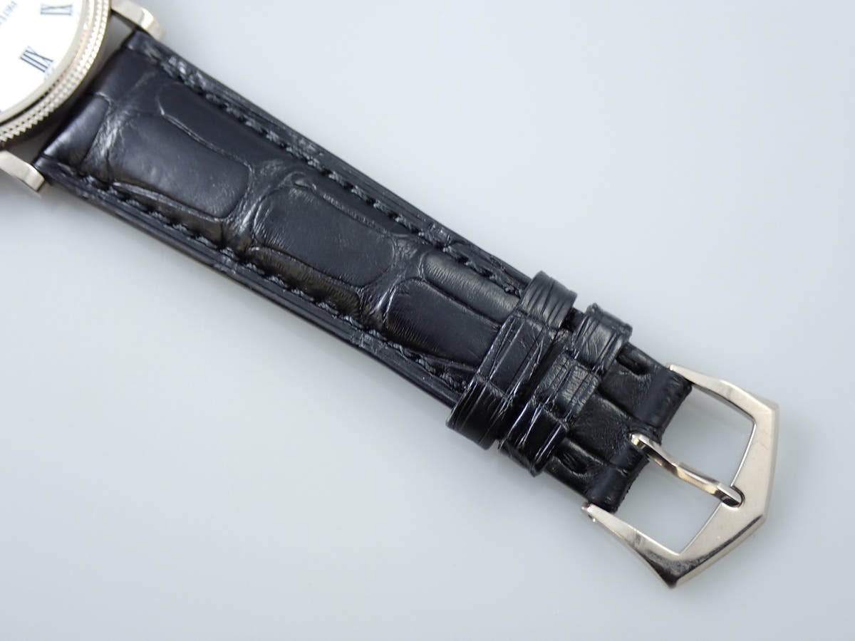 パテックフィリップ カラトラバ Ref.5116G-001 ホワイト文字盤 中古 8A397594