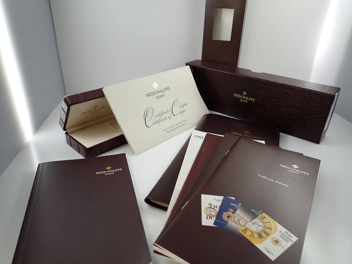 パテックフィリップ カラトラバ Ref.5115G-001 ホワイトゴールド エナメル文字盤