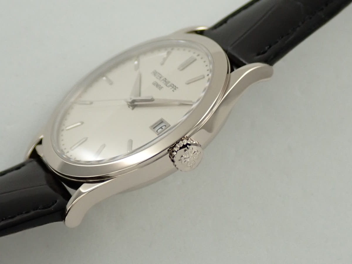 パテックフィリップ カラトラバ Ref.5296G-010 シルバー文字盤 美中古 CV2U1153