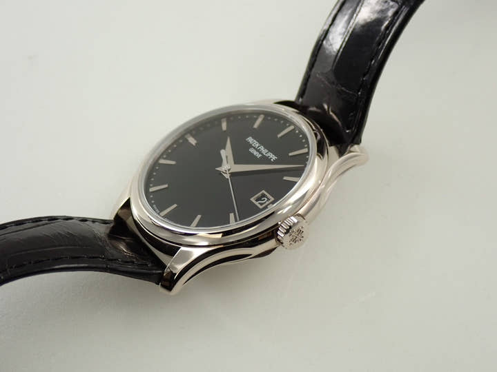 パテックフィリップ カラトラバ Ref.5227G-010 ホワイトゴールド ブラック文字盤