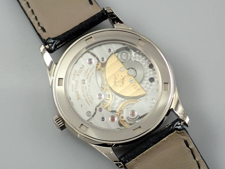 パテックフィリップ カラトラバ Ref.5026G-001 ホワイトゴールド ブラック文字盤