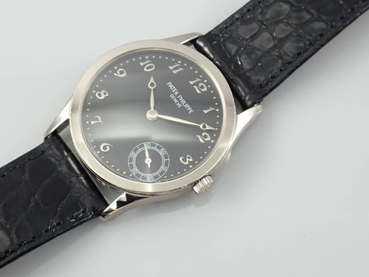 パテックフィリップ カラトラバ Ref.5026G-001 ホワイトゴールド ブラック文字盤