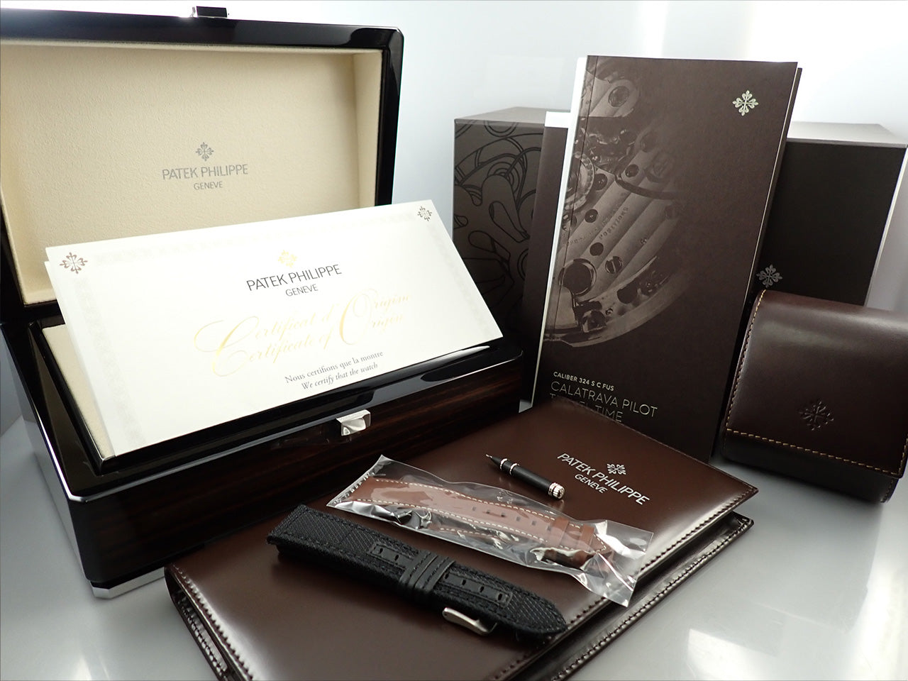 Patek Philippe Calatrava Pilot Travel Time &lt;Warranty, Box, etc.&gt;