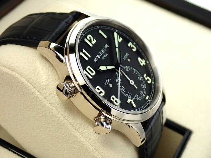 パテックフィリップ カラトラバ パイロット トラベルタイム Ref.5524G-001 ホワイトゴールド ブルー文字盤