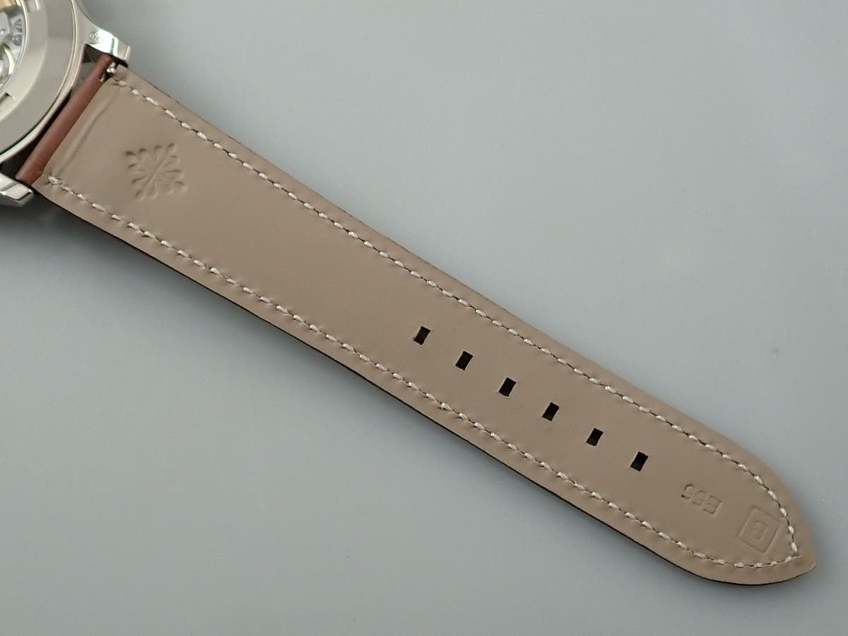 パテックフィリップ カラトラバ パイロット トラベルタイム Ref.5524G-001 ブルー文字盤 中古 F70ZLCTX