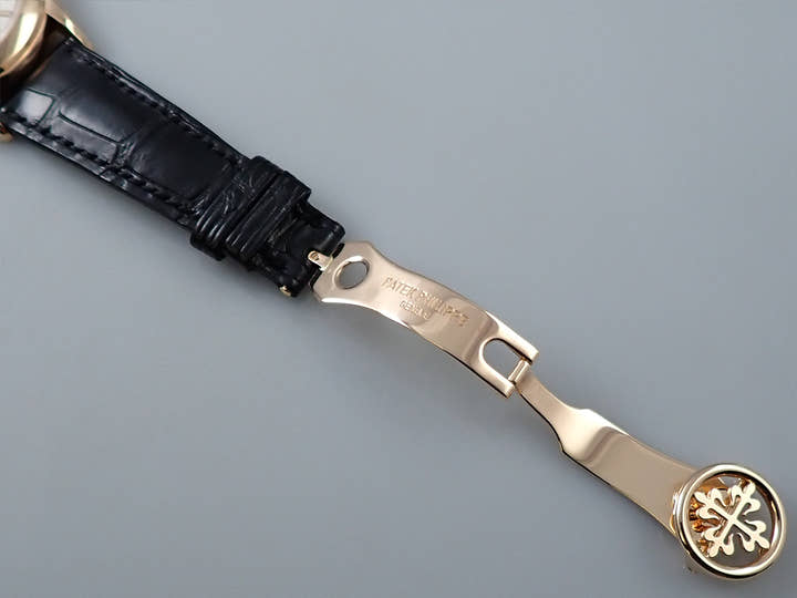 Patek Philippe Calatrava Travel Time Ref. 5134R-011 Rose Gold Silver Dial