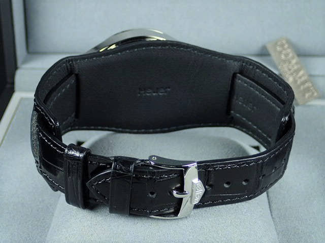 タグホイヤー ホイヤー02 Ref.CBK221A.EB0171 ブラック文字盤 中古 carrera-3