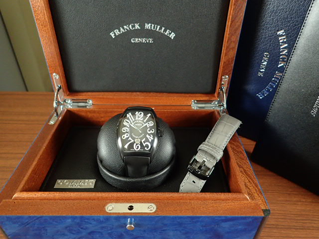 Franck Muller Tonneau Curvex Casablanca Ref.8880CASADT NOIR