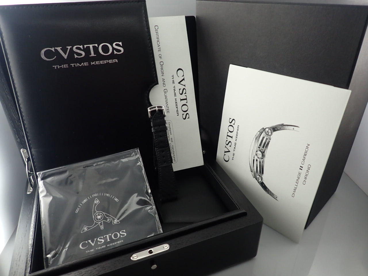 Cvstos Challenge Chrono Carbon &lt;Warranty, Box, etc.&gt;