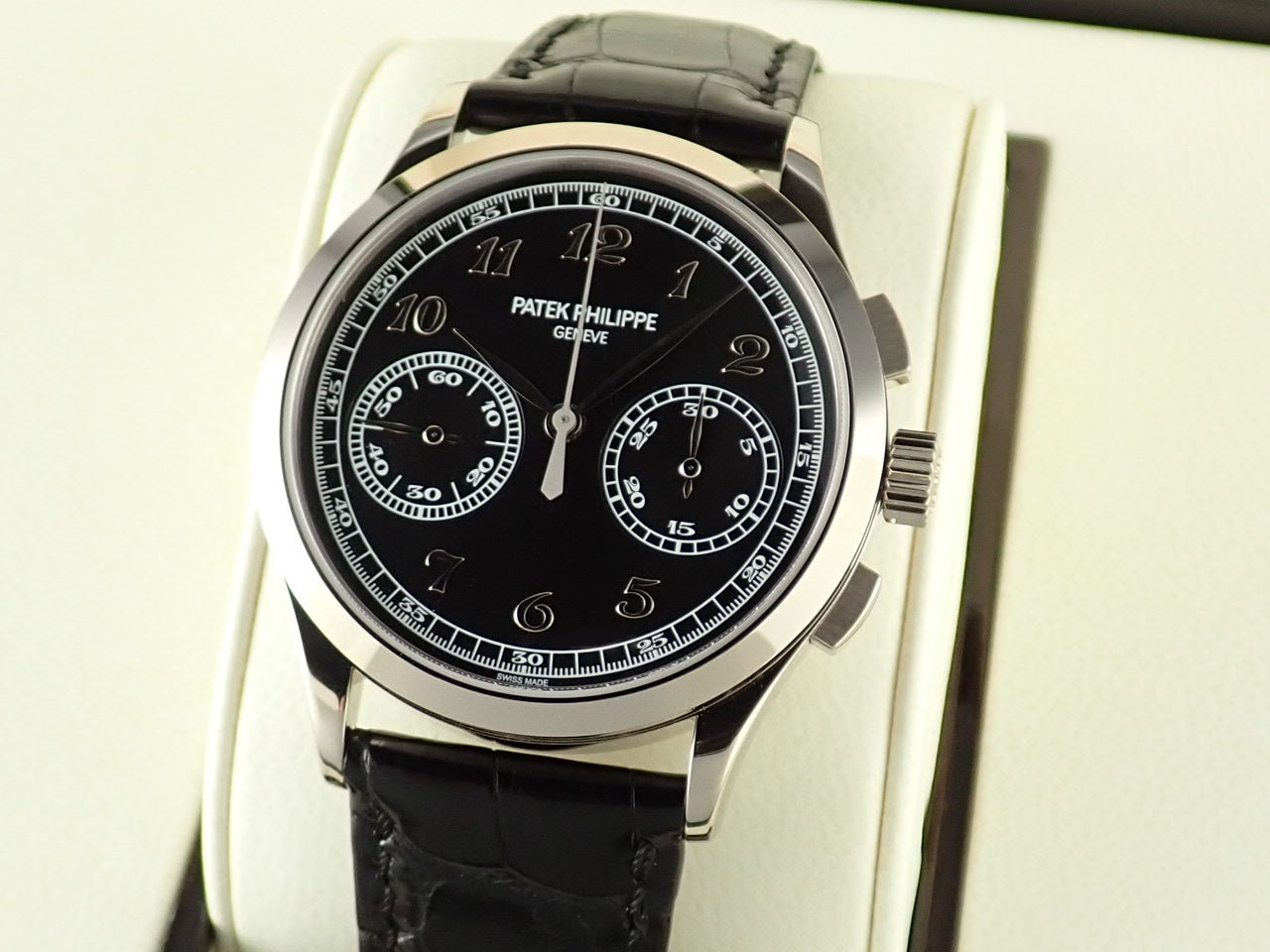 Patek Philippe Chronograph Ref.5170G-010