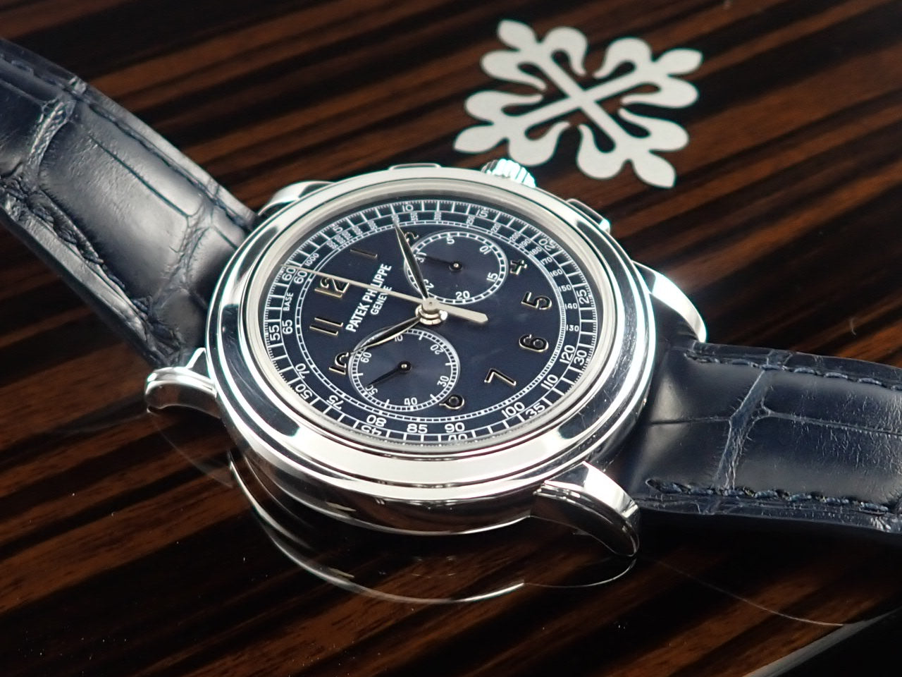 Patek Philippe Chronograph &lt;Warranty Box and Others&gt;