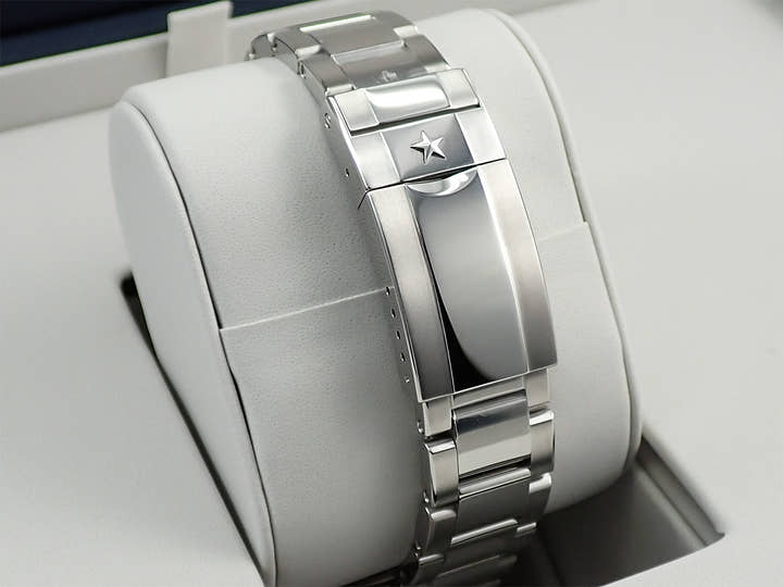 ゼニス クロノマスター スポーツ ヨシダ スペシャル エディション Ref.03.3104.3600/54.M3100 アクアブルー文字盤 未使用 7MY6Y5Z1