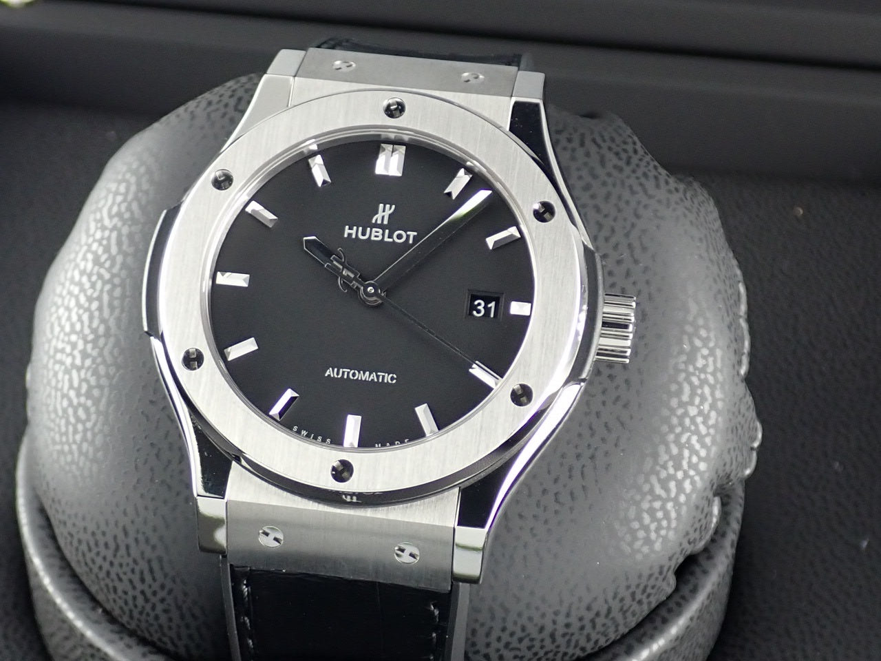 Hublot Classic Fusion Titanium Ref.542.NX.1171.LR