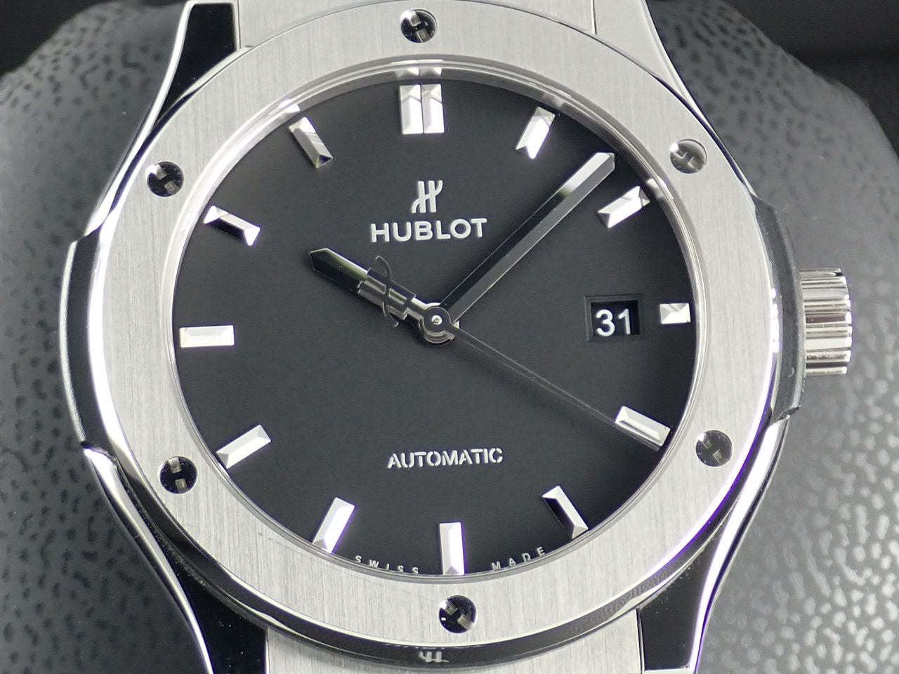 Hublot Classic Fusion Titanium Ref.542.NX.1171.LR