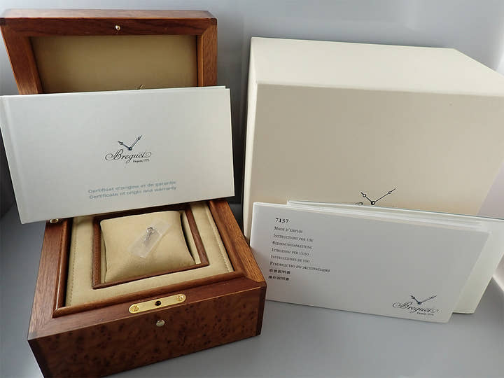 ブレゲ クラシック パワーリザーブ ムーンフェイズ Ref.7137BB/11/9V6 シルバー文字盤 中古 K3302M85