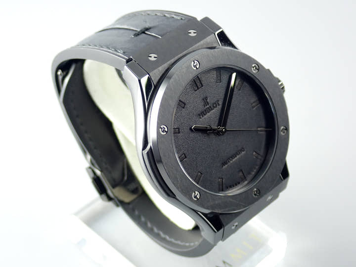 ウブロ クラシックフュージョン Ref.511.CM.0500.VR.BER16 ブラック文字盤 中古 classic-fusion