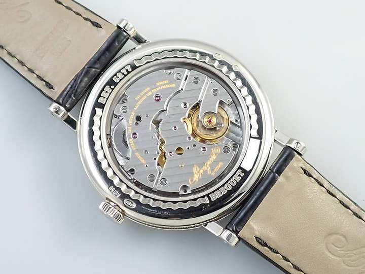 ブレゲ クラシック パワーリザーブ Ref.5277BB/12/9V6 シルバー文字盤 中古 F8P6M6M5
