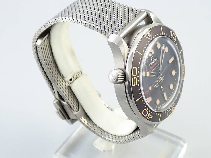 オメガ シーマスター ダイバー 300M コーアクシャル マスター クロノメーター 42MM Ref.210.90.42.20.01.001 ブラウン文字盤 中古 1UTL2Y41