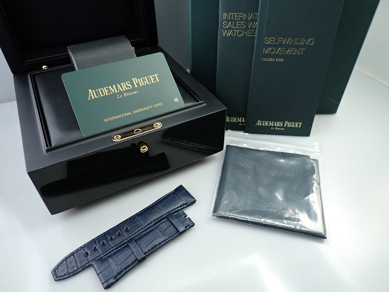 Audemars Piguet CODE 11.59 by Audemars Piguet Automatic &lt;Warranty, Box, etc.&gt;