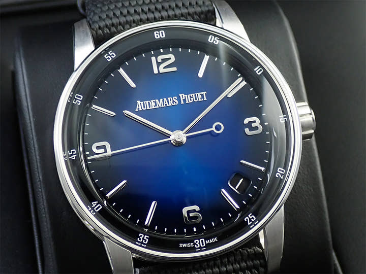 オーデマピゲ CODE 11.59 バイ オーデマ ピゲ Ref.15210BC.OO.A002KB.01 ホワイトゴールド スモークブルーラッカー文字盤