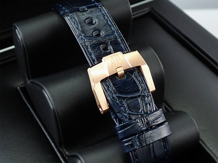 オーデマピゲ CODE 11.59 バイ オーデマ ピゲ Ref.15210OR.OO.A028CR.01 ピンクゴールド スモークブルーラッカー文字盤